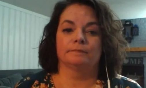 «Болело в груди»: Американка рассказала о первых симптомах коронавируса