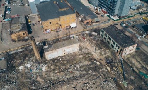 А. Пилкин: «На территории бывшего завода «Радикал» опасно находиться, но там продают продукты и строят жилые дома»