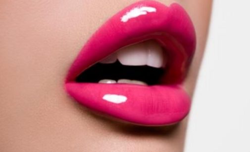 Трюки визажистов: делаем пухлые губы — пуш-ап за пару минут