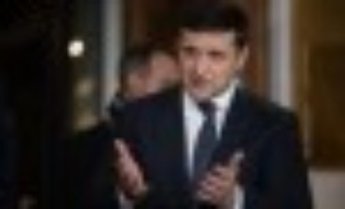 Зеленский сообщил, что продуктов на время карантина украинцам хватит