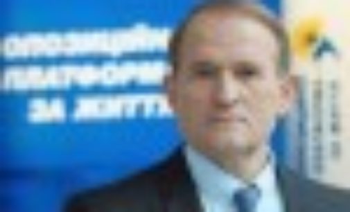 Медведчук назвал дискриминацией отсутствие инструкций о защите от коронавируса на русском языке