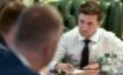 Делаем это для украинцев: Зеленский подписал закон о рынке земли