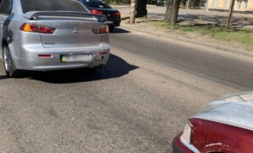 В Николаеве автоледи на BMW въехала в Mitsubishi