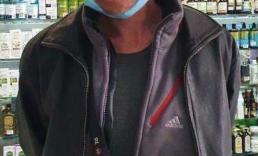 На Лесном массиве в  Киеве в аптеке поймали вора на краже средств гигиены