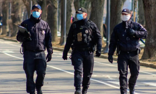 В трех областях чиновники могут пойти на введение комендантского часа