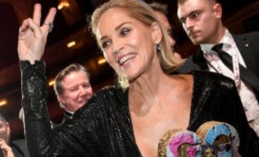 62-летняя Шэрон Стоун снялась для обложки Vogue