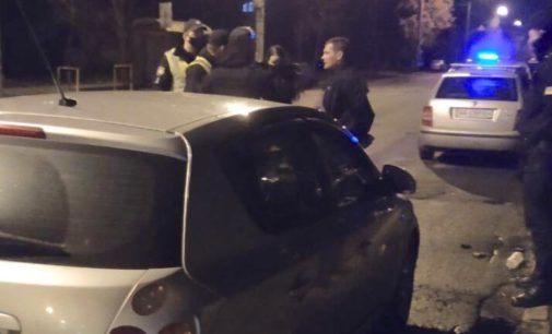 На Нивках в Киеве пьяный таксист пытался скрыться от полиции