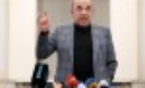 Рабинович: Требуем чиновникам — ограничить зарплату, людям — отменить штрафы и списать долги по ЖКХ