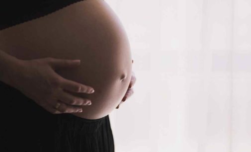 В Запорожской области беременная женщина с детьми на скутере попала в ДТП