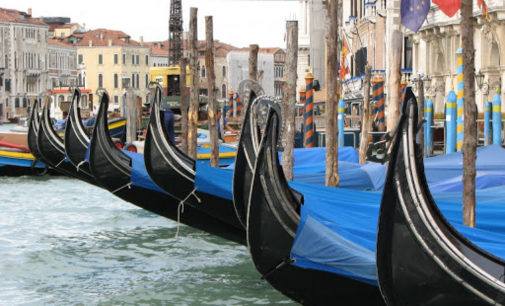 Гондолы в Венеции будут катать туристов по-новому