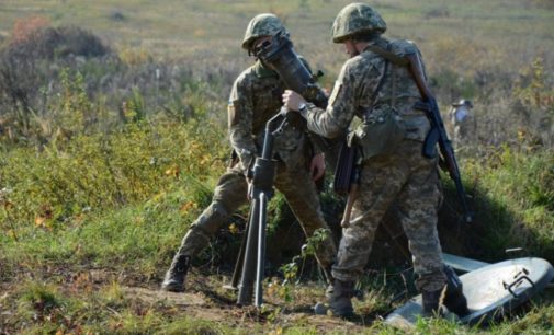 За сутки на Донбассе зафиксировано 12 нарушений режима прекращения огня, ранен боец