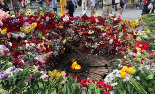 В этом году 9 мая не будет сопровождаться столь сильным политическим накалом как при Порошенко — политолог