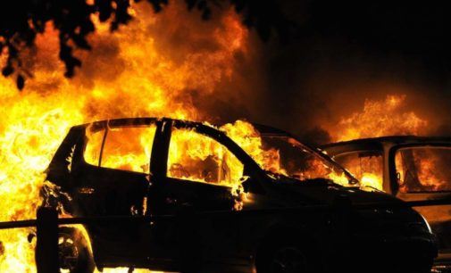 В Одесской области горело авто Mitsubishi Lancer: владелец машины погасил пожар до приезда ГСЧС
