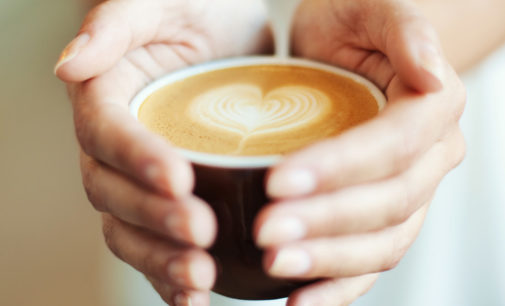Что будет с организмом, если пить по 2 чашки кофе в день: Специалисты дали ответ