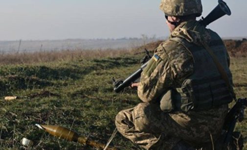 День на Донбассе: 3 обстрела, один раненый