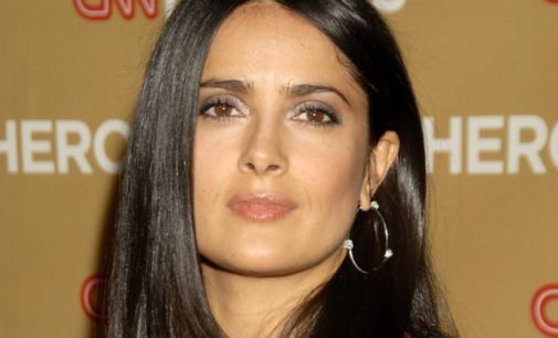 53-летняя Сальма Хайек без макияжа поразила Сеть