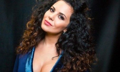 Настя Каменских очаровала Сеть весенним образом